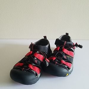 Keen Boy's Sandals size 1